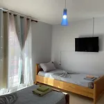 Eiffel's 3*