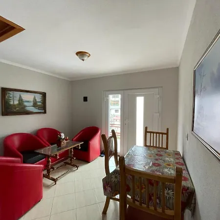 بيت ضيافة Eiffel's