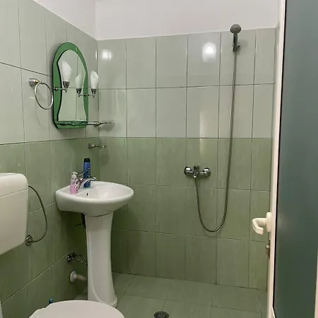 Eiffel's 3* Piskupat