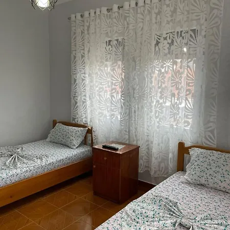 Eiffel's بيت ضيافة 3*