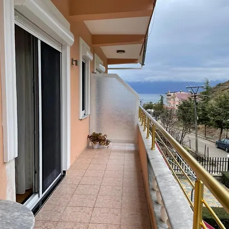 بيت ضيافة Eiffel's 3*