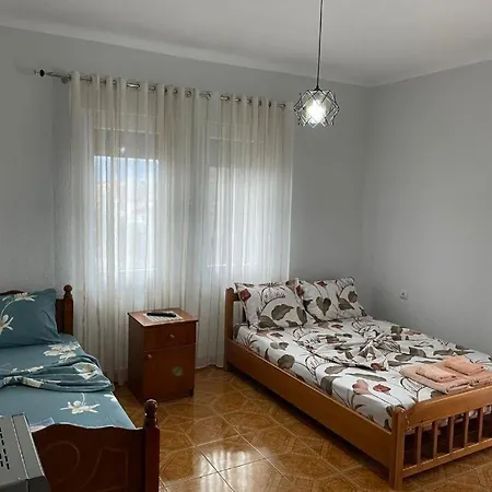 بيت ضيافة Eiffel's