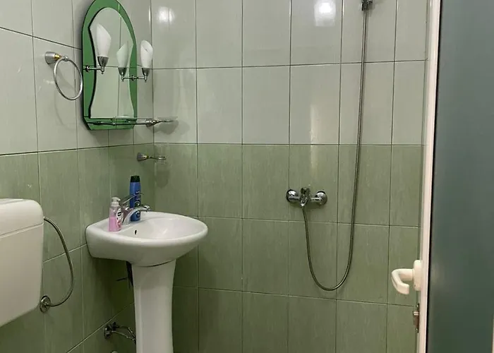 Eiffel's 3* Piskupat