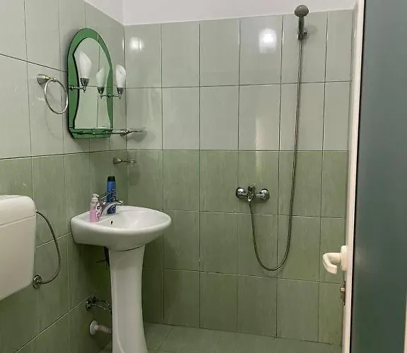 Eiffel's Guest house Piskupat